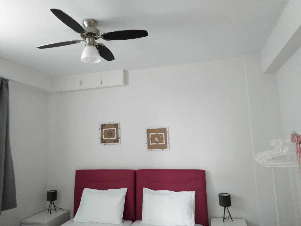 Marigeo Garden House Villa ปาเลออน ซิฟลิคิออน ภายนอก รูปภาพ